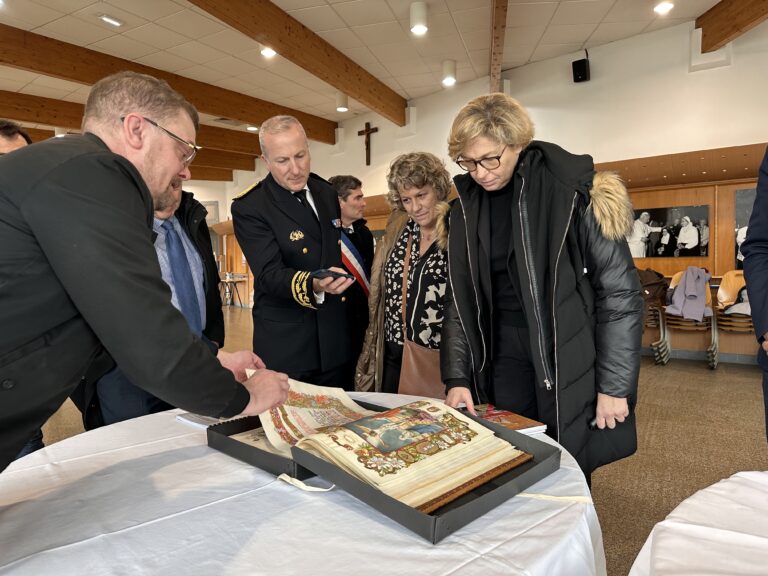 Visite de Nathalie Delattre, ministre déléguée au Tourisme, au Sanctuaire Notre-Dame de Lourdes